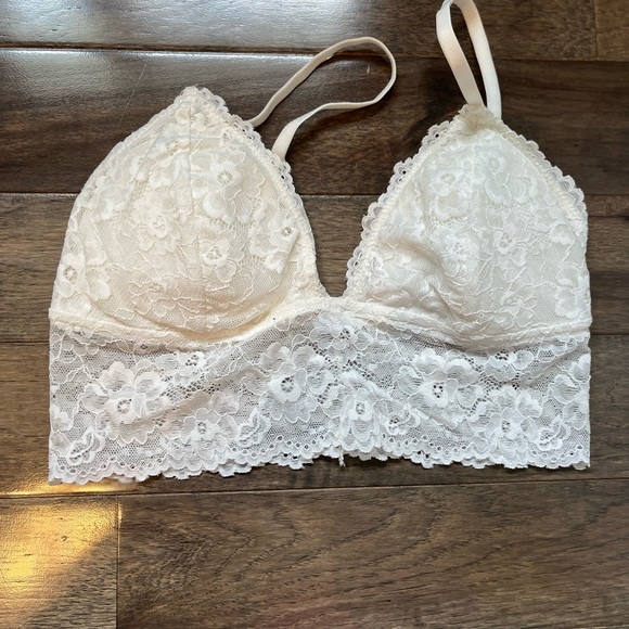 NWOT White lace bralette - Picture 1 of 3